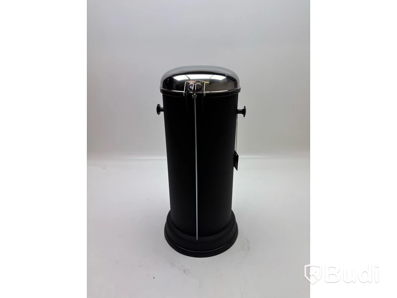 Pedalhink Vipp16, svart, 18 L, Ord. pris inkl. moms: ca 4495 kr
