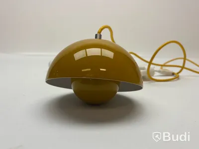 Taklampa &tradition, Flowerpot VP10 mustard, Ord. pris inkl. moms: ca 2230 kr
