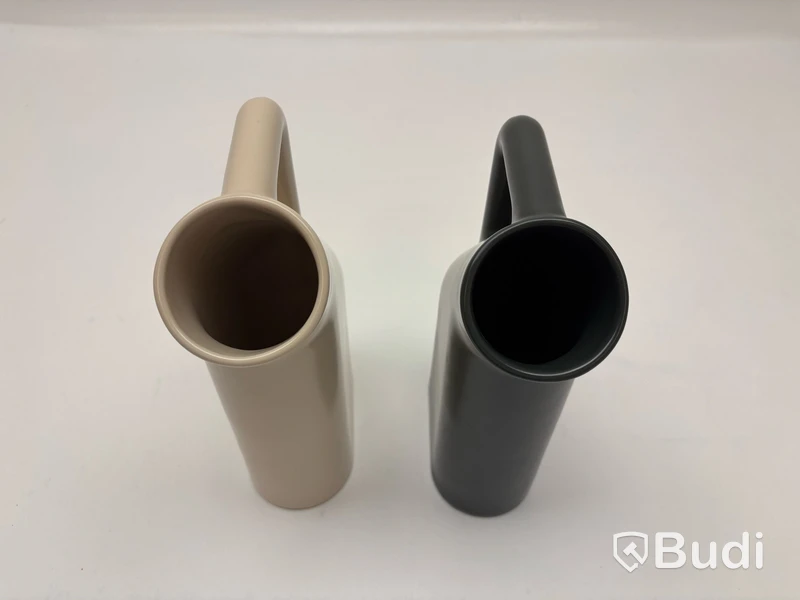 2 st. Karaff Muuto, Tub Jug, Totalt ord. pris inkl. moms: ca 1870 kr