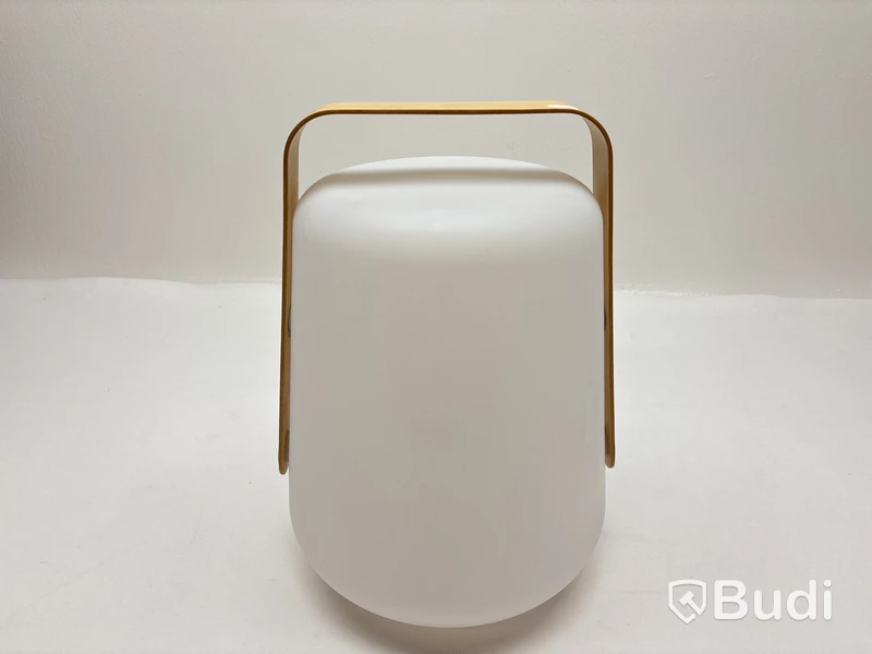 Lampa Fermob Balad H38. Ord. pris inkl. moms: ca 2495 kr.