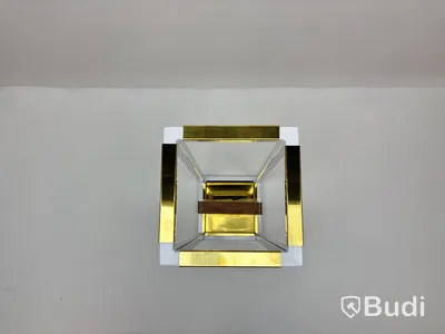 Paraplyställ vit och guld.