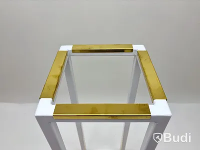 Paraplyställ vit och guld.