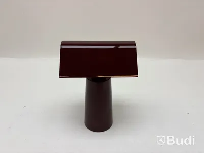 Lampa &Tradition MF1. Ord. pris inkl. moms: ca 2230 kr.