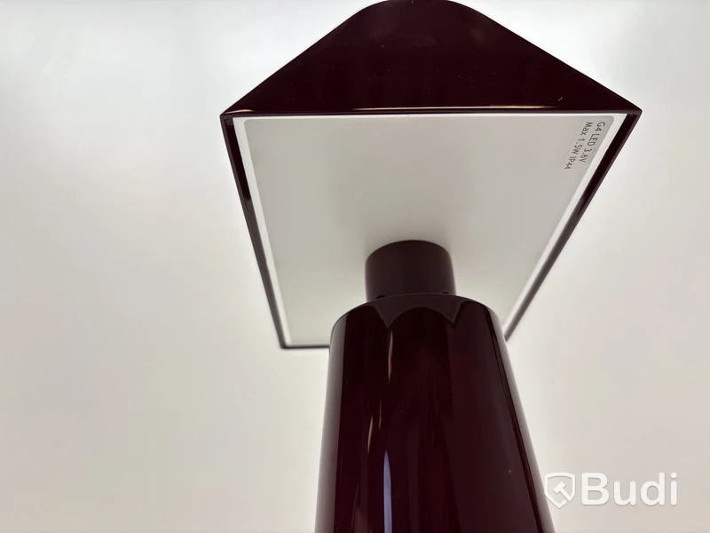 Lampa &Tradition MF1. Ord. pris inkl. moms: ca 2230 kr.