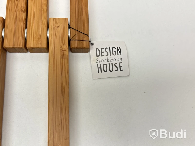 2 st. Skärbrädor och 2 st. Grytunderlägg Design Stockholm House. Ord. pris inkl. moms: ca 1150kr.