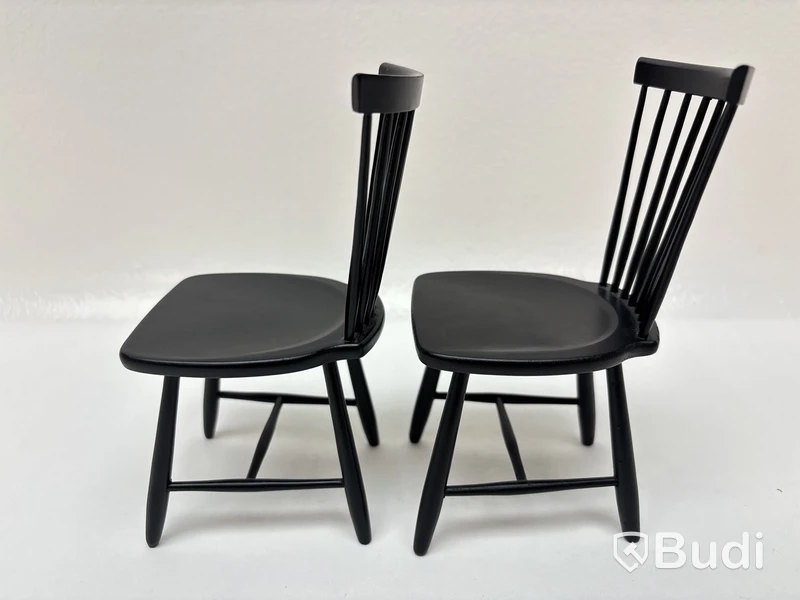 2 st. Miniatyrstolar Stolab Lilla Lilla Åland. Limited Edition - numrerad. Ord. pris inkl. moms: ca 2450 kr.