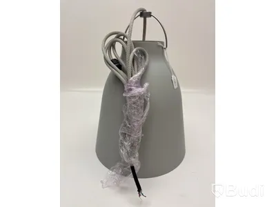 Taklampa Fritz Hansen Caravaggio P2 ljusgrå. Ord. pris inkl. moms: ca 5399 kr.