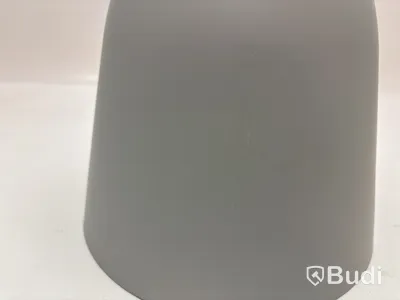 Taklampa Fritz Hansen Caravaggio P2 ljusgrå. Ord. pris inkl. moms: ca 5399 kr.