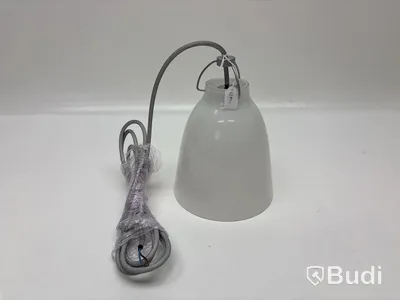 Taklampa Fritz Hansen Caravaggio opal. Ord. pris inkl. moms: ca 4599 kr.