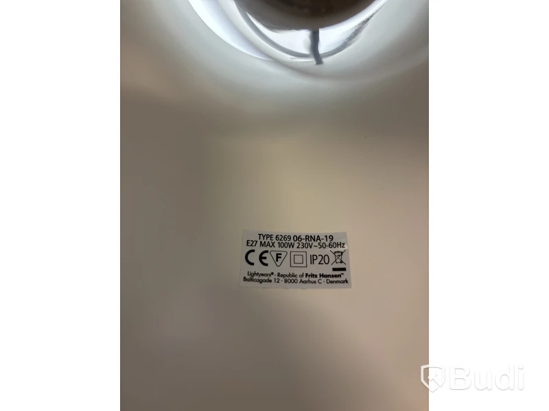 Taklampa Fritz Hansen Caravaggio P2 mörkblå. Ord. pris inkl. moms: ca 5399 kr.