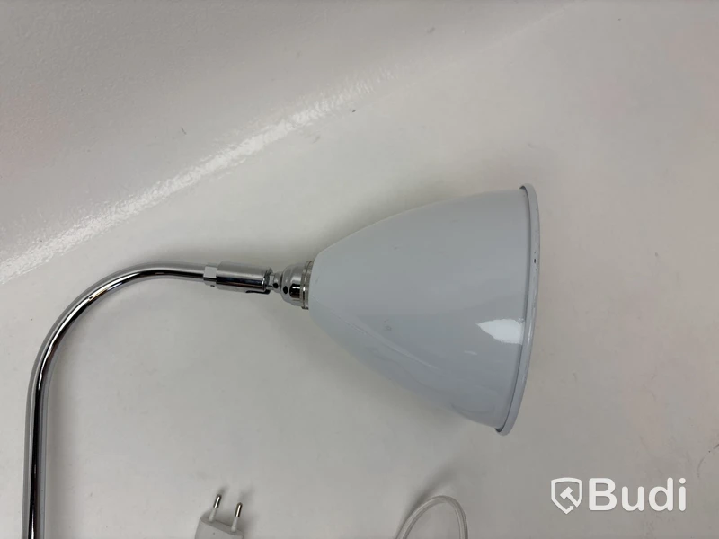 Vägglampa Gubi Bestlite BL5.
