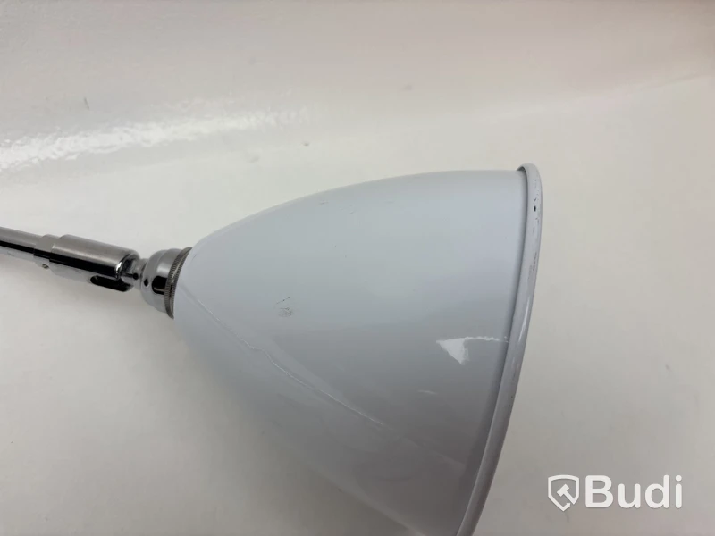 Vägglampa Gubi Bestlite BL5.