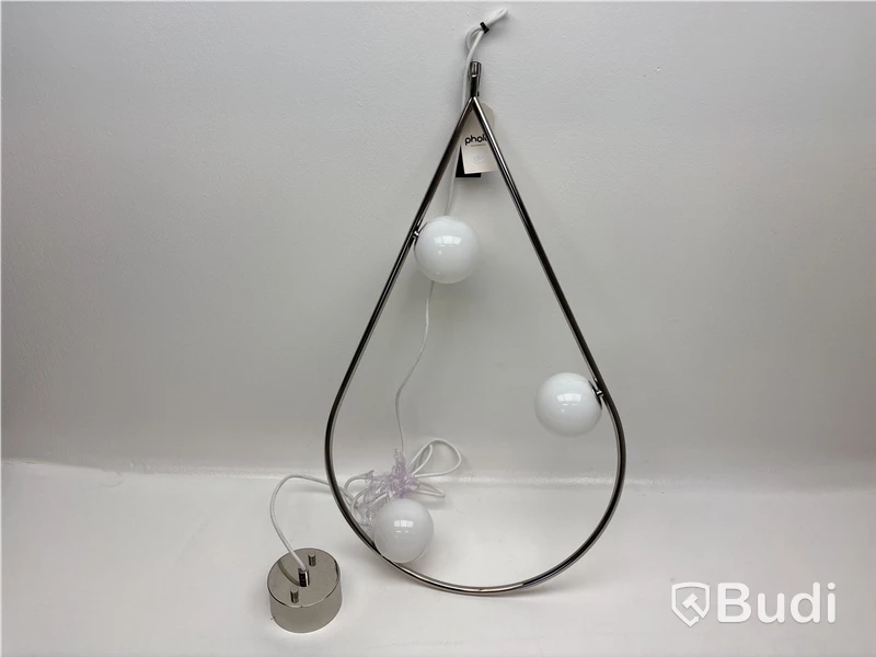 Taklampa Pholc Pearls 80. Ord. pris inkl. moms: ca 7295 kr.