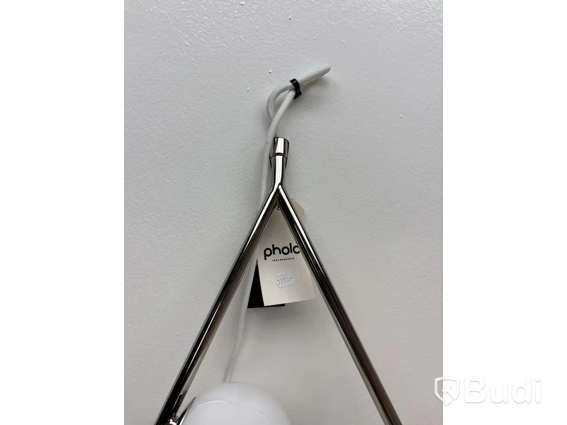 Taklampa Pholc Pearls 80. Ord. pris inkl. moms: ca 7295 kr.