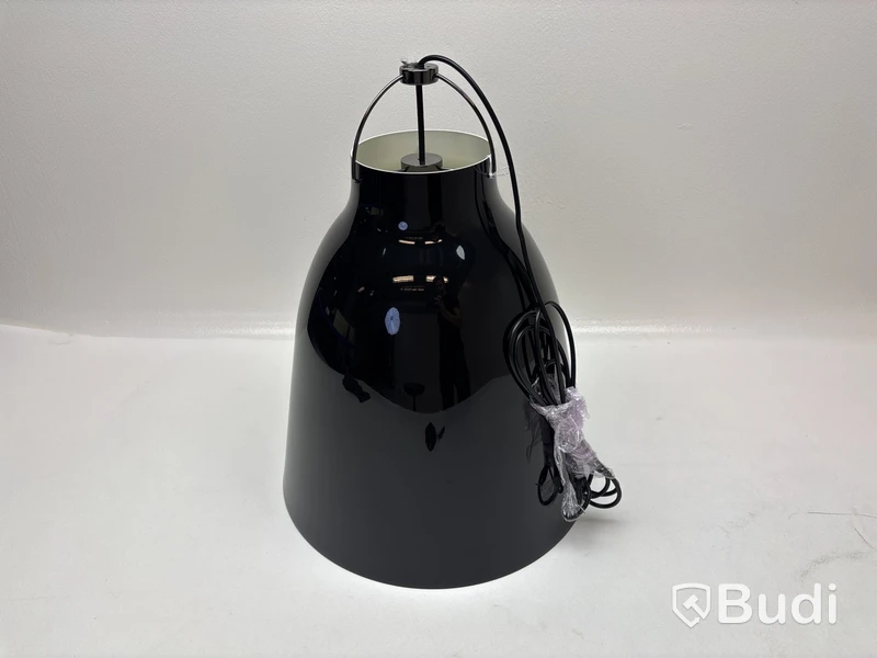 Taklampa Fritz Hansen svart. Ord. pris inkl. moms: 8645 kr.