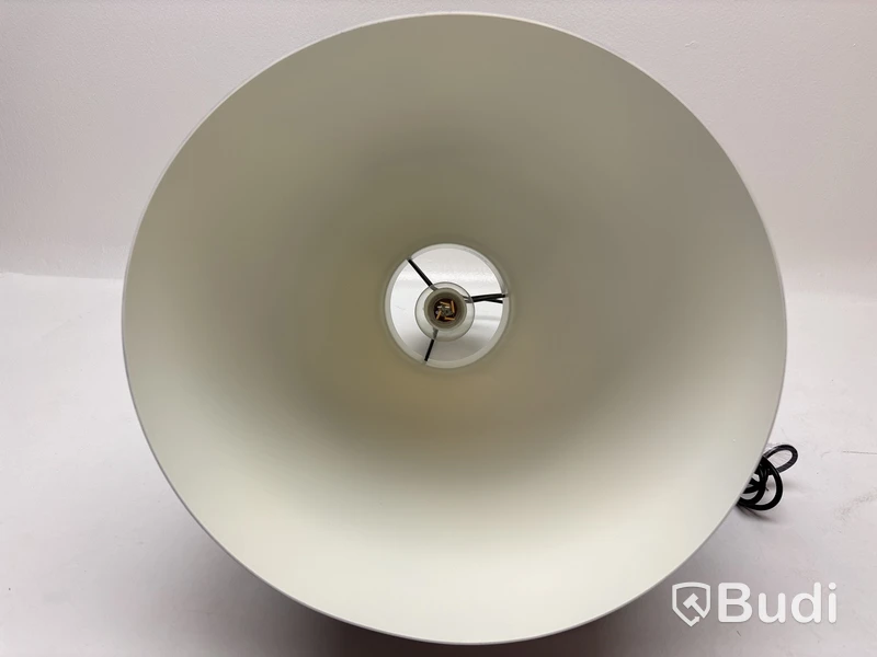 Taklampa Fritz Hansen svart. Ord. pris inkl. moms: 8645 kr.