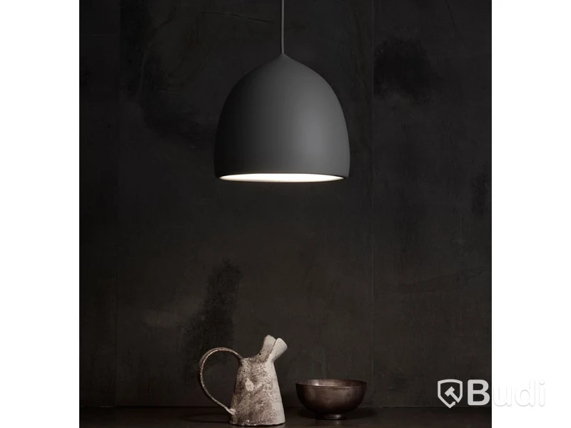 Taklampa Fritz Hansen Suspence P1,5. Ord. pris inkl. moms: ca 6099 kr.