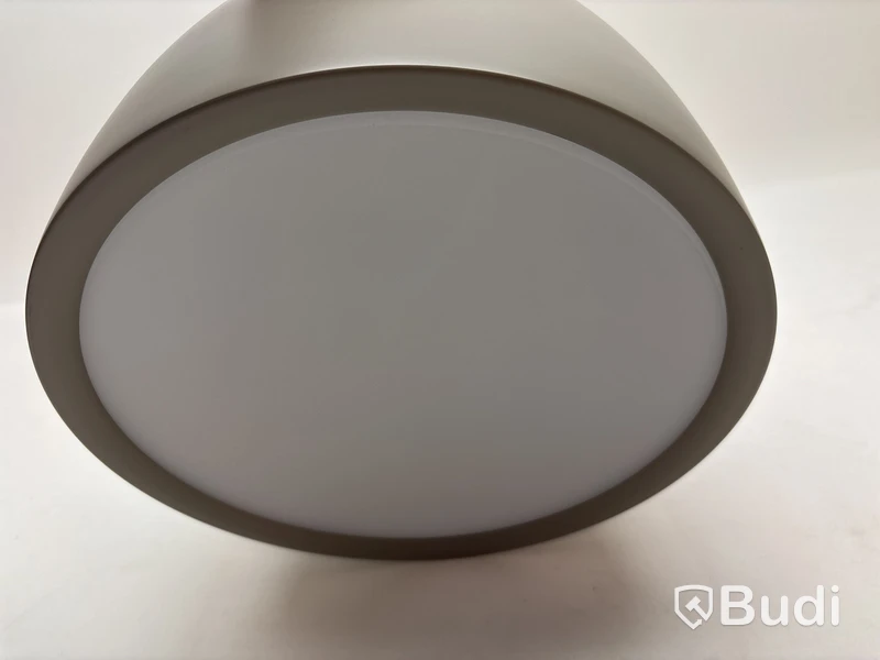 Taklampa Fritz Hansen Suspence P1,5. Ord. pris inkl. moms: ca 6099 kr.