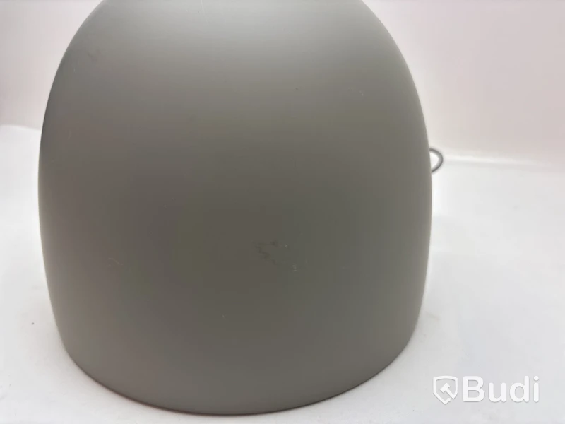 Taklampa Fritz Hansen Suspence P2 ljusgrå. Ord. pris inkl. moms: ca 7599 kr.