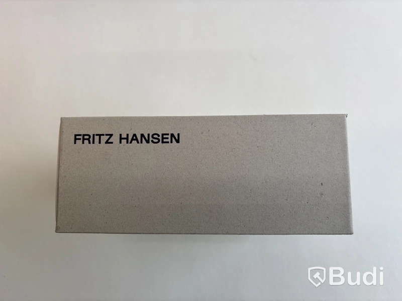 2 st. Krok Fritz Hansen Happy Hook. Ord. pris inkl. moms: ca 1500 kr