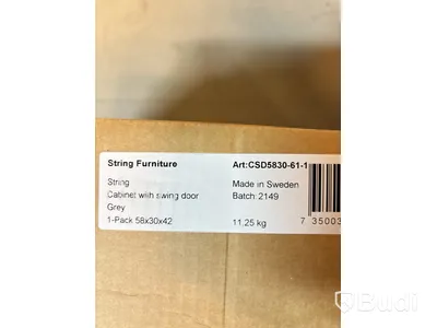 Skåp med svängdörr Sting. Ord. pris inkl. moms: ca 3299 kr.