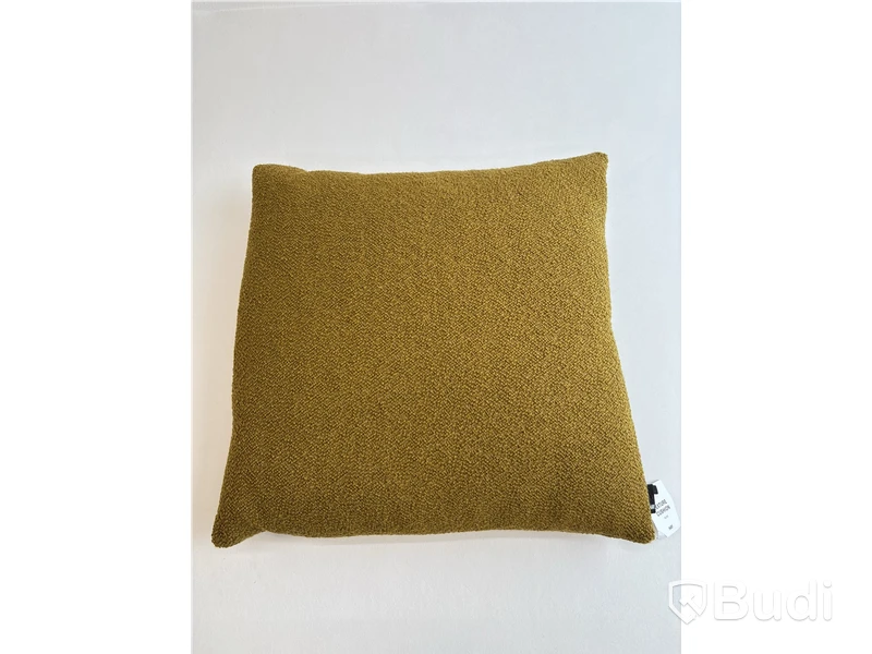 Soffkudde Hay Olive. Ord. pris inkl. moms: ca 1349 kr.