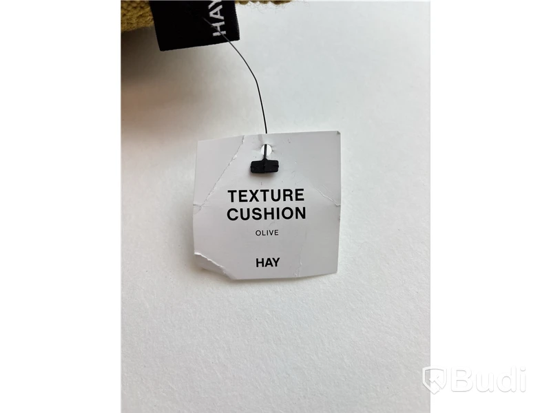 Soffkudde Hay Olive. Ord. pris inkl. moms: ca 1349 kr.
