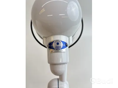 Skrivbordslampa Jielde Signal. Ord. pris inkl. moms: ca 4100 kr