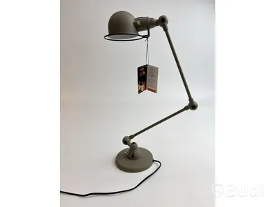 Skrivbordslampa Jielde Signal. Ord. pris inkl. moms: ca 4100 kr