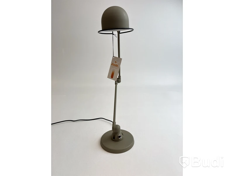 Skrivbordslampa Jielde Signal. Ord. pris inkl. moms: ca 4100 kr