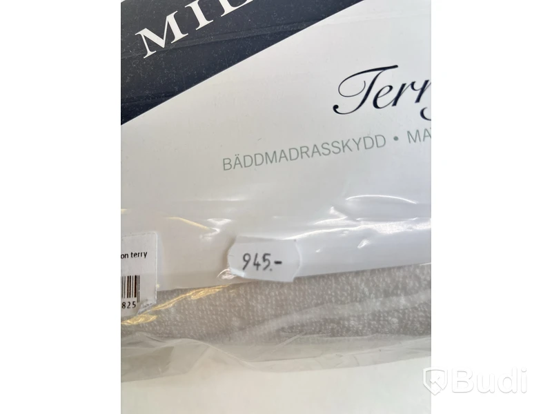 Baddmadrasskydd Mille Notti Terry. Ord. pris inkl. moms: ca 945 kr.