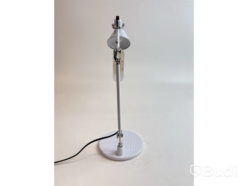 Skrivbordslampa Artemide Tolomeo. Ord. pris inkl. moms: ca 3500 kr.