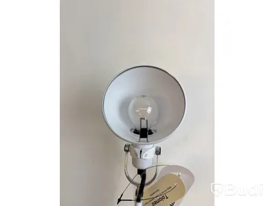 Skrivbordslampa Artemide Tolomeo. Ord. pris inkl. moms: ca 3500 kr.