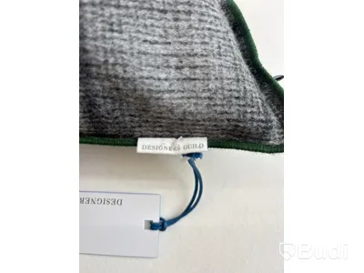 Soffkudde Designers Guild. Ord. pris inkl. moms: ca 990 kr.
