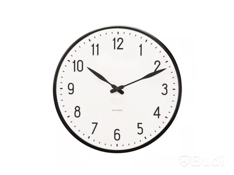 Väggklocka Arne Jacobsen Station vit/svart. Ord. pris inkl. moms: ca 3699 kr.