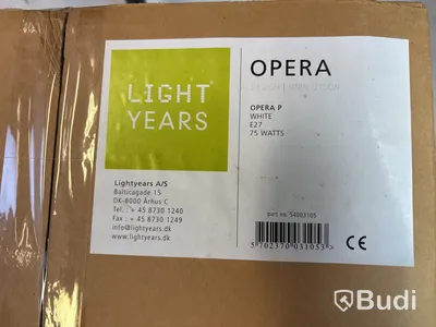 Taklampa Fritz Hansen Opera vit. Ord. pris inkl. moms: ca 3415 kr.