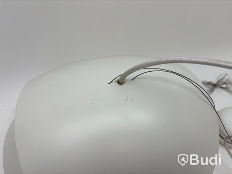 Taklampa Fritz Hansen Opera vit. Ord. pris inkl. moms: ca 3415 kr.