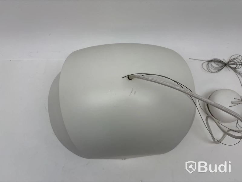 Taklampa Fritz Hansen Opera vit. Ord. pris inkl. moms: ca 3415 kr.