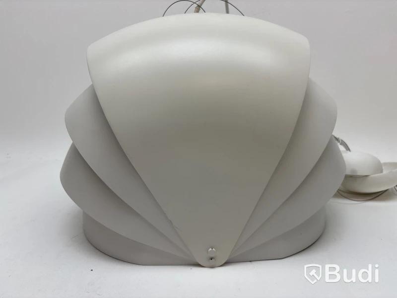 Taklampa Fritz Hansen Opera vit. Ord. pris inkl. moms: ca 3415 kr.