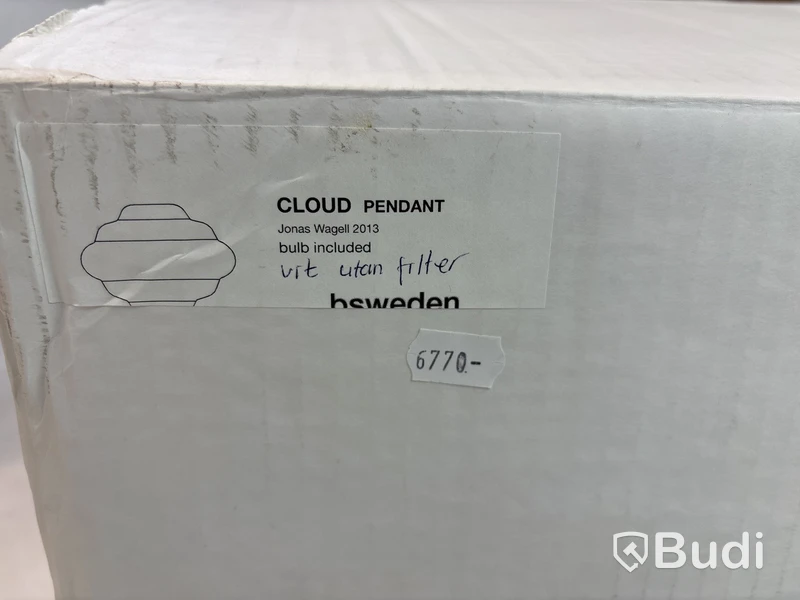 Taklampa Bsweden Cloud, Jonas Wagell, vit. Ord. pris inkl. moms: ca 6770 kr.