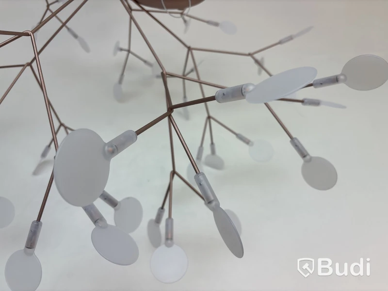 Taklampa Moooi Heracleum. Ord. pris inkl. moms: ca 46 000 kr. - Reparationsobjekt