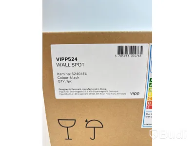Väggspot Vipp. Ord. pris inkl. moms: ca 2995 kr.