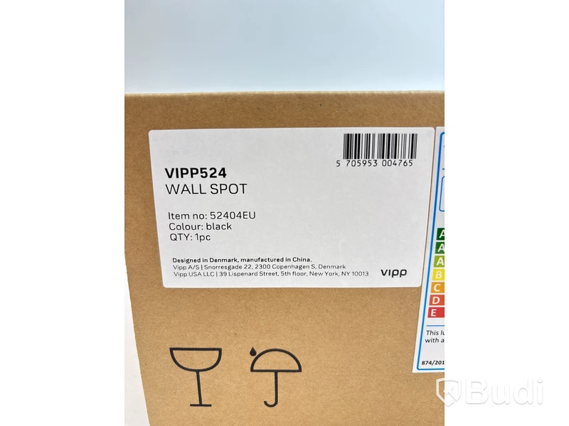 Väggspot Vipp. Ord. pris inkl. moms: ca 2995 kr.