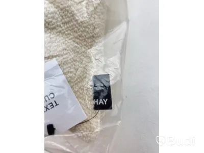 Soffkudde Hay Kräm. Ord. pris inkl. moms: ca 1349 kr.