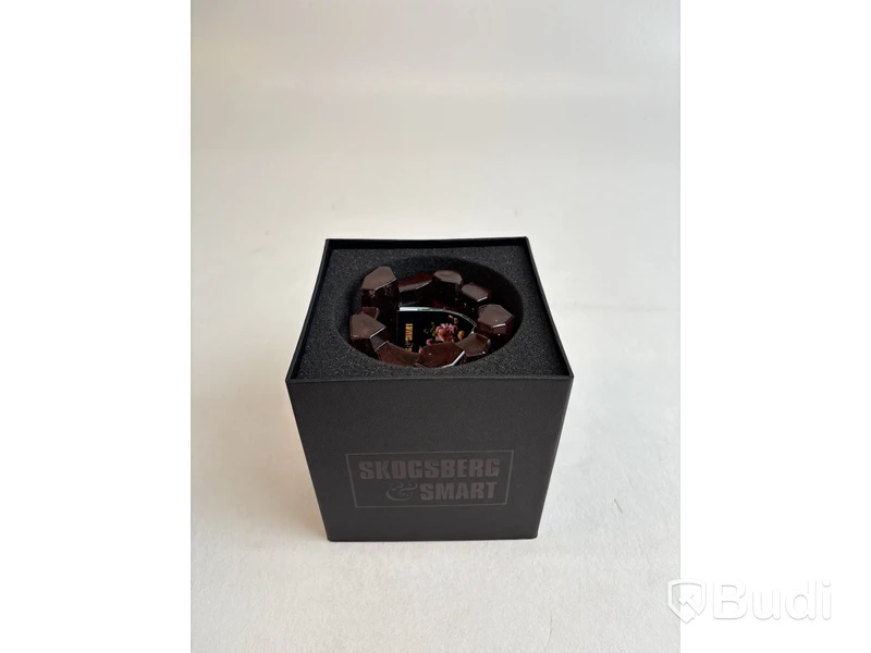 Ljuslykta Skogsberg & Smart Hurricane Rock Rose. Ord. pris inkl. moms: ca 1190 kr.