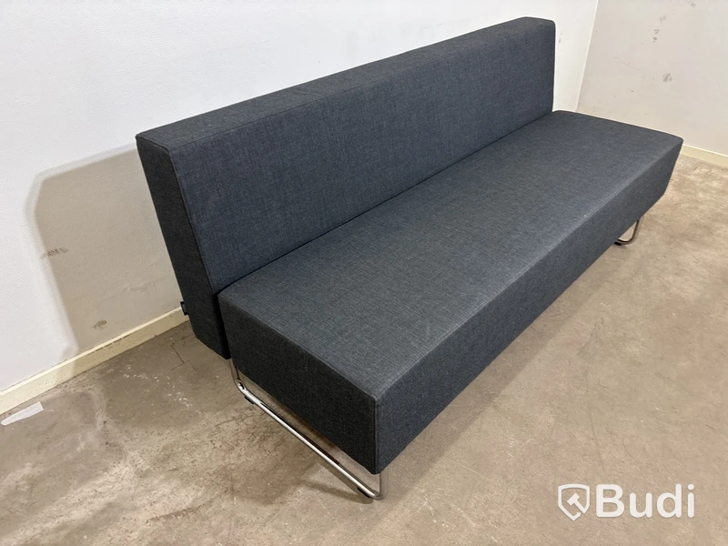 Soffa Swedese. Ord. pris inkl. moms: ca 30 000 kr