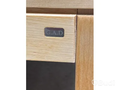 Vitrinskåp G.A.D. Ord. pris inkl. moms: ca 30 000 kr