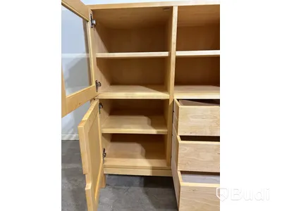 Vitrinskåp G.A.D. Ord. pris inkl. moms: ca 30 000 kr