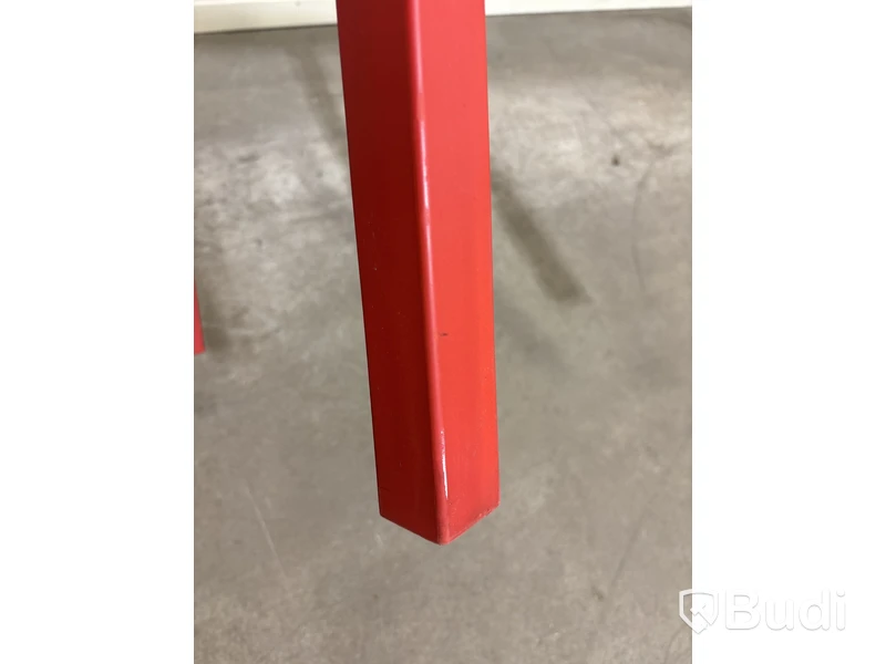 2 st. stolar Källemo Komplot, röd. Totalt ord. pris inkl. moms: ca 9900 kr