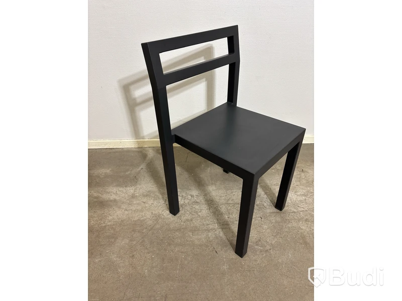 2 st. stolar Källemo Komplot, svart. Totalt ord. pris inkl. moms: ca 9900 kr